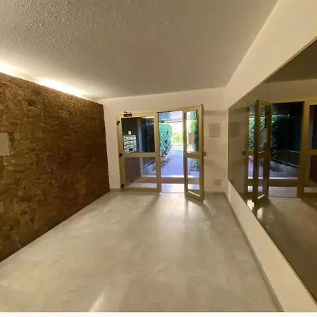 Joli Studio Avec Balcon Et 2 Couchages Doubles A Nice Fabron 10 Mn De La Mer Et Commerces * Nice